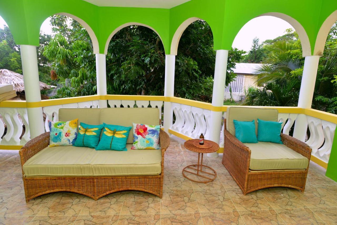 Takuma Boutque Hotel Hotel Rooms & Suites Montego Bay Eksteriør billede